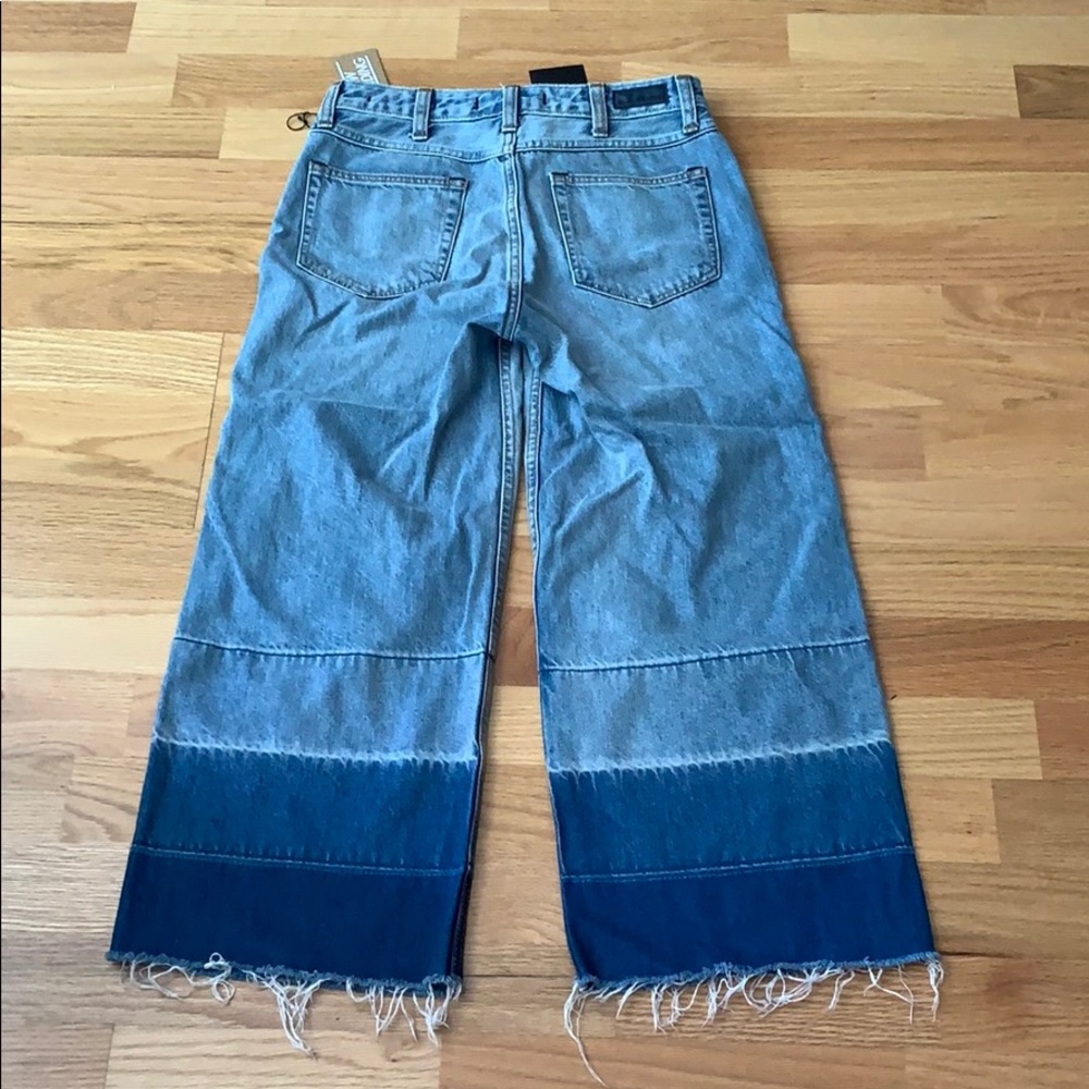 A&F Cropped Stovepipe Jeans - Picture 12 of 16